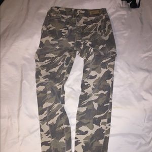 camouflage YMI pants